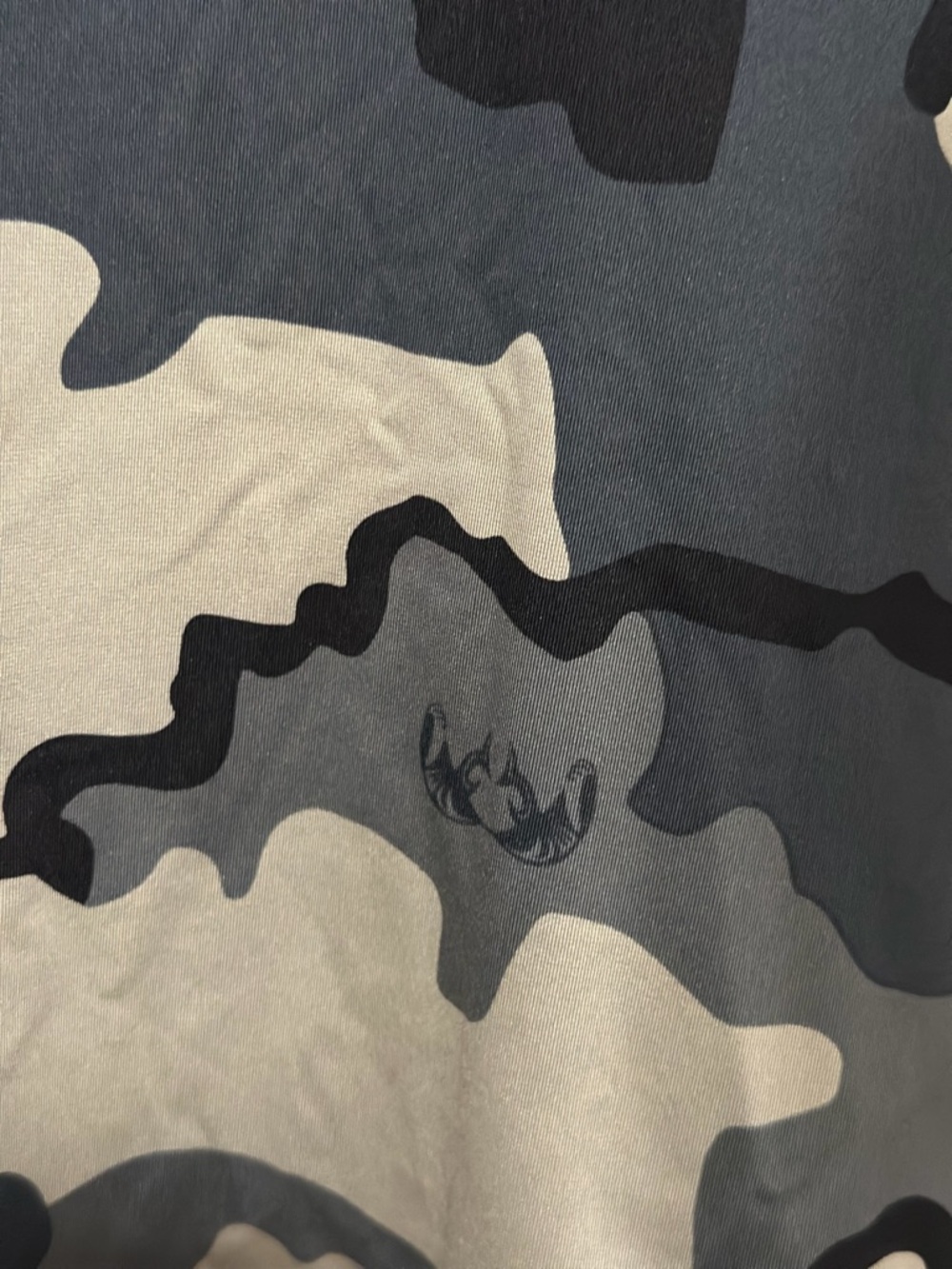 KUIU Gila Camo Performance Top Women’s Size Small Green & Black - Picture 10 of 15